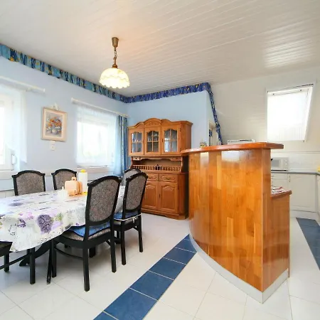 Apartment Cabernet By Interhome