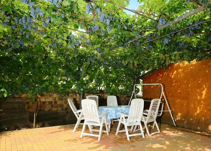 Cabernet By Interhome *